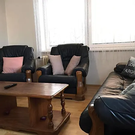 Apartment Cozy In Eastern Bohemia Near Town Center *